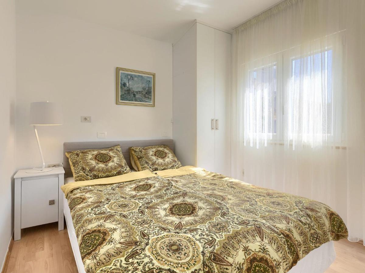 Holiday Home Punta By Interhome Umag Eksteriør billede
