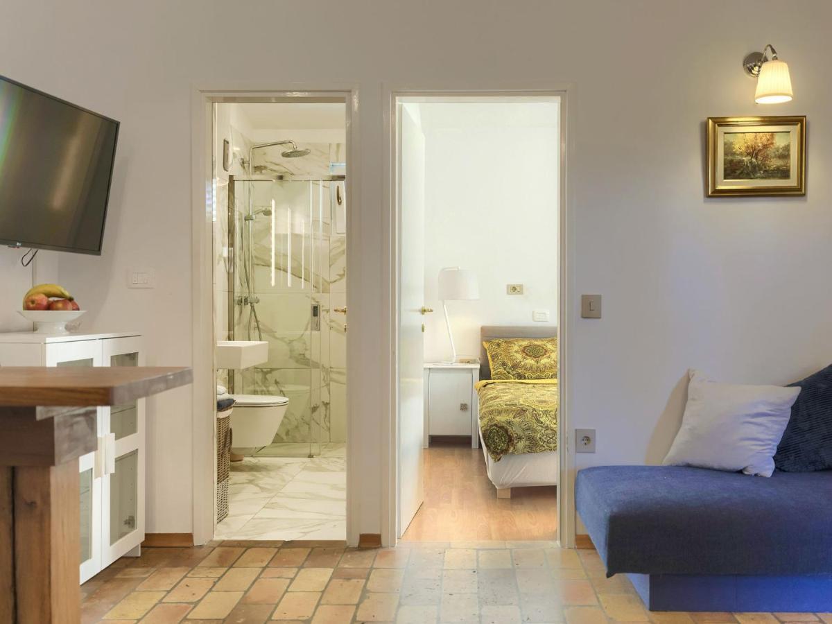 Holiday Home Punta By Interhome Umag Eksteriør billede